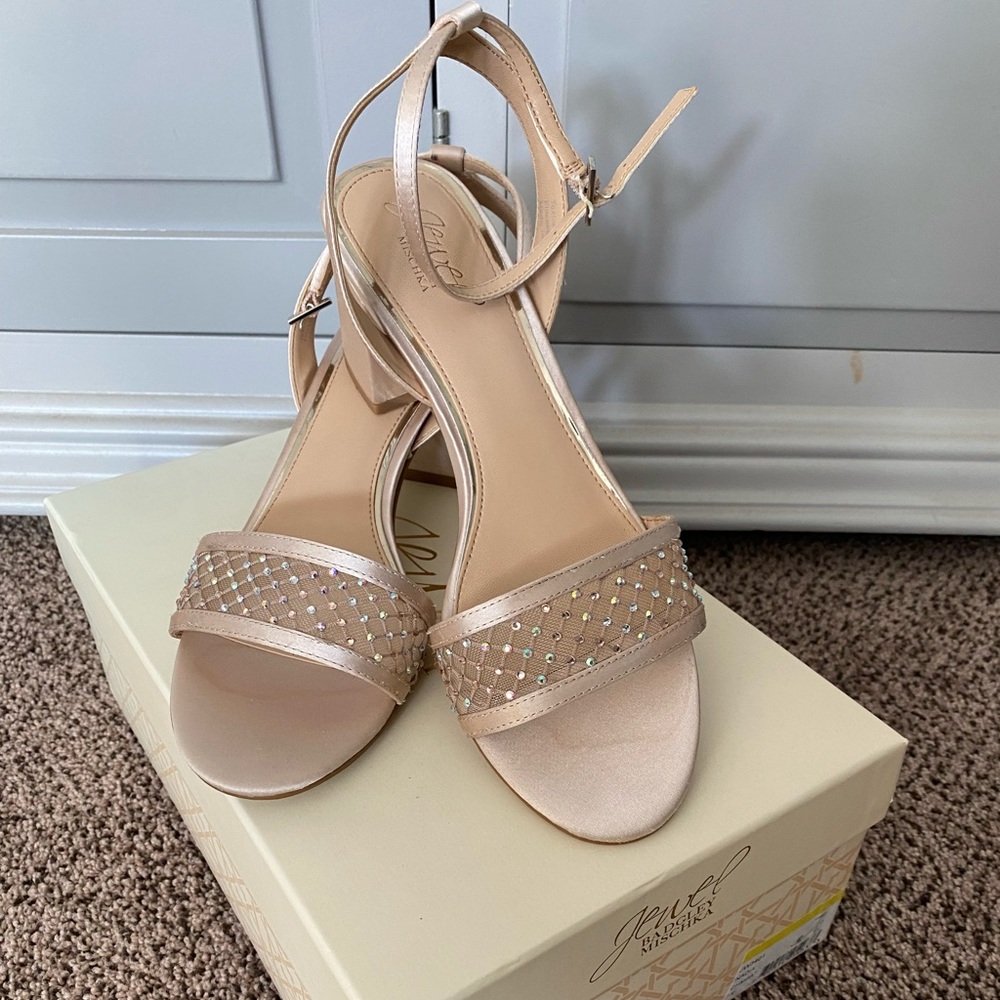 Size 7.5, low heel, color champagne satin, wrn 1ce